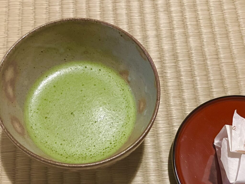 tea tearoom teaceremony 奈良 茶道 体験 nara 三五夜 さんごや 三五屋 茶会 茶室 隠れ家 にじり口 炭 風炉 掛軸 茶道具 JR奈良駅 駅前 月釜 徒歩圏内 奈良県 奈良市 三網田 濃茶 薄茶 続き薄 茶道具 茶道具販売 8月 葉月 八月 広間 夏 観光 奈良新名所 奈良県 伝統文化 日本文化 少人数制 小寄せ ゆったり 濃茶 薄茶 各服点て 上生菓子 干菓子 JR奈良駅 駅前 牧田旬加 出張料理人 出張料理 京料理 割烹 カウンター 懐石料理 膳 椀物 一献 料理教室 素麺 そうめん 三輪そうめん 三輪素麺 にゅうめん 柿の葉寿司 寿司 奈良名産 名産品 奈良土産 食材 地元 月釜 茶会 小寄せ茶会 小間 にじり口 本格的 茶道 茶の湯 茶事 茶道具 薄茶器 奈良道具 練香 和菓子 上生菓子 パンプキンプリン 限定カフェ 隠れ家カフェ 予約制 カウンター席 カウンター パン 抹茶 奈良 なら nara 三五夜 三五屋 さんごや sangoya 隠れ家 サロン 茶の湯 茶道 煎茶道 煎茶道体験 煎茶道教室 教室 和の稽古 お稽古 習い事 茶会 月釜 濃茶 各服点て 薄茶 上生菓子 干菓子 和菓子 ほっこり のんびり 奈良の秘密スポット JR奈良 奈良駅 旧奈良駅駅舎 駅前 駅近 徒歩2分 徒歩圏内 古民家 古民家リノベーション 改装 和室 大正レトロ レトロモダン 料亭 茶室 にじり口 小間 広間 座敷 茶事 表千家茶道 表千家茶道教室 古典 奈良市三条町 伝統 茶道具 アフターコロナ 感染予防対策 ワクチン接種済 ワクチン接種証明 香会 雅楽 日本舞踊 個別レッスン 初心者歓迎 堂後茶道教室 堂後宗邑 ならまち 奈良町 表千家 表千家茶道教室 月釜 茶会 小寄せ茶会 小間 にじり口 本格的 茶道 茶の湯 茶事 正午の茶事 茶事教室 寄付き 出会い 蹲踞 蹲 炭点前 初炭 点前 盆香合 タイ王室 羅国 香木 五味六国 沈香 高台寺蒔絵 炉縁 抱清棚 八寸 千鳥 千鳥の盃 懐石料理 本懐石 盃事 大講堂釜 炉 名残 にじり口 牧田旬加 料理人 和食 出張料理 間借り 割烹 台所方 包丁方 料理方 初釜 雑煮 白味噌雑煮 料亭 美味しい 正月 初詣 奈良の正月 夜咄 二月 冬の茶事 いけばな 生け花 華道 華道教室 いけばな教室 生け花教室 山村御流 円照寺 雲龍梅 ウンリュウバイ 三光松 サンコウマツ レッドウィロー 椿 ツバキ つばき 雪月花 五葉松 ゴヨウマツ 千両 千両 梅ズワエ ずわい 梅 仏手柑 柿 隼人瓜 ハヤトウリ 吉祥草 キッショウソウ 苫朴 生駒敦 生駒瓢 華道家 アーティスト フラワーワレンジメント フラワーアーティスト 正月 新春 初釜 雑煮 お雑煮 白味噌 初詣 春日大社 東大寺 奈良の神社 奈良の寺 令和八年 2026年 午年 春 弥生 若草山 佐保川 佐保姫 桜 さくら 花見 雛祭り ひなまつり